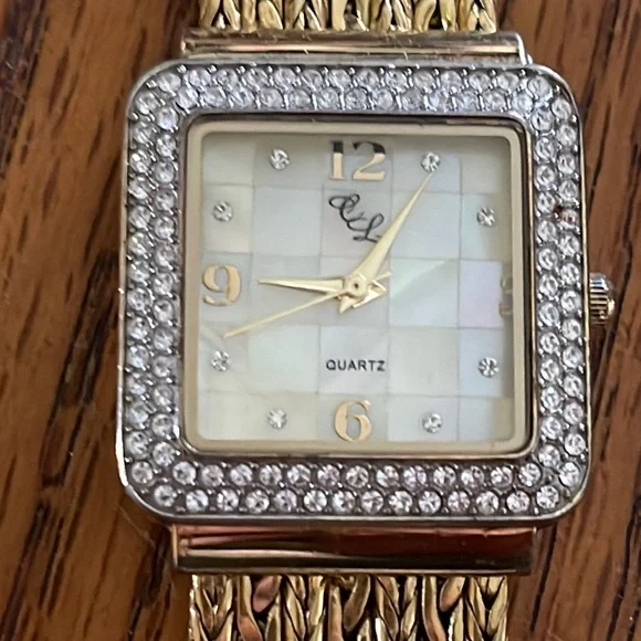 Colleen Lopez watch s-l400.jpg main image 4